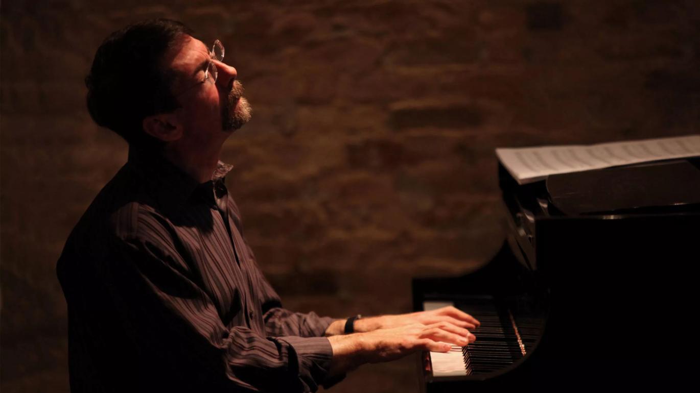 Fred Hersch playing piano