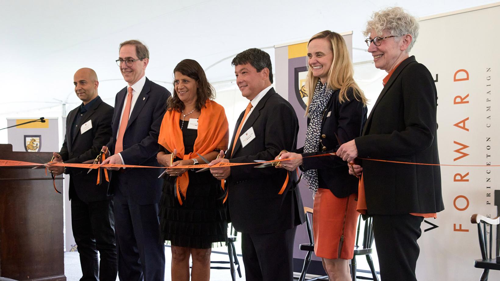 James Yeh '87 and Princeton officials dedicate Yeh College
