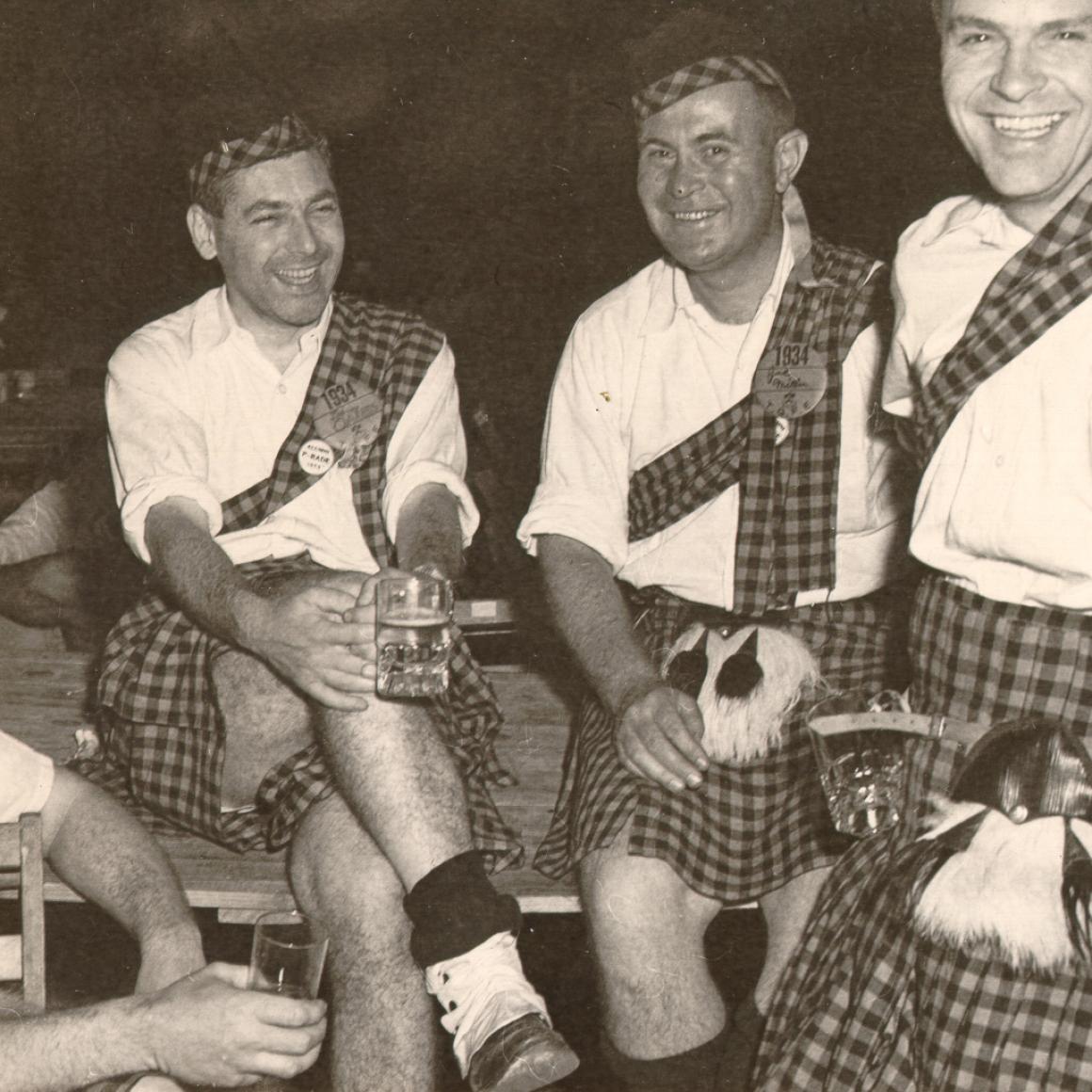 Alumni in kilts