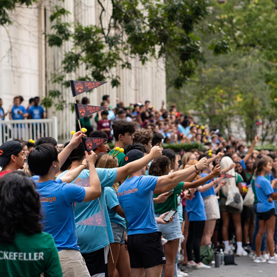 Returning students singing Old Nassau