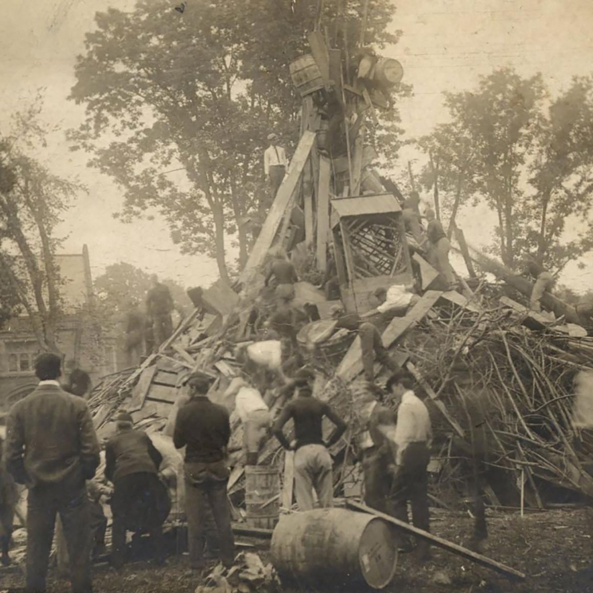 1901 bonfire