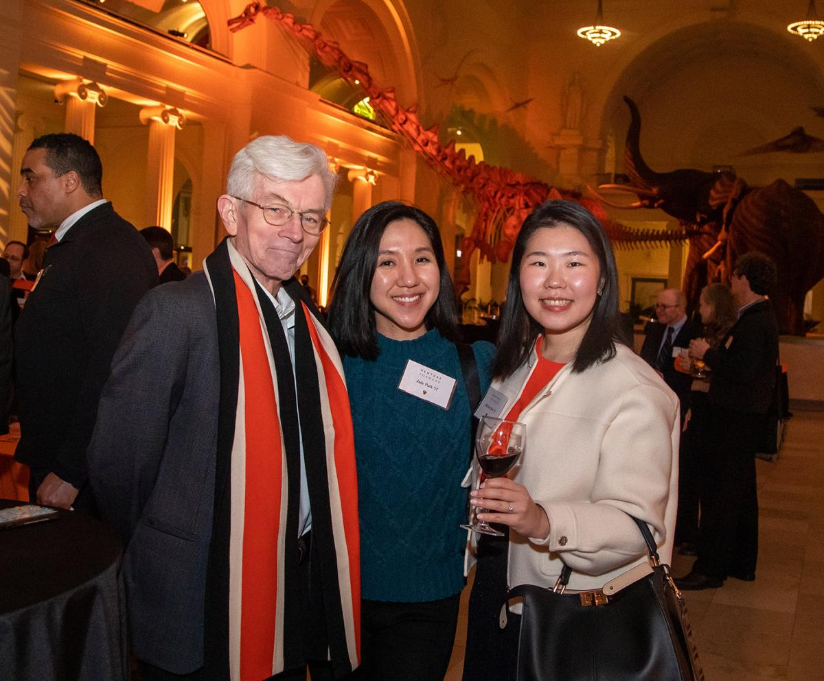 Alumni gather at the Field's Museum of Natural History