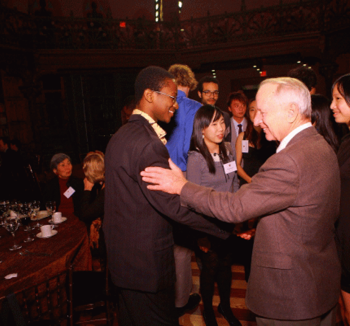 Shelby Davis '58 with Davis United World College Scholars