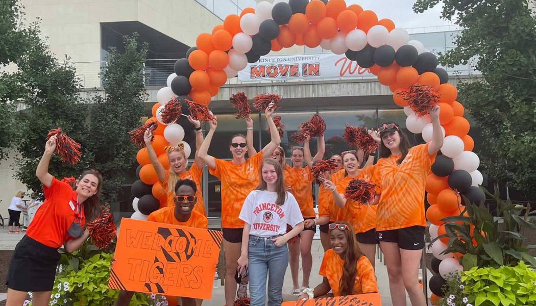 Students welcome first-years at Lewis Center for the Arts