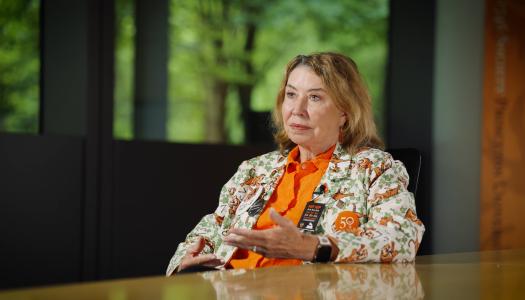 Nancy Teaf '73