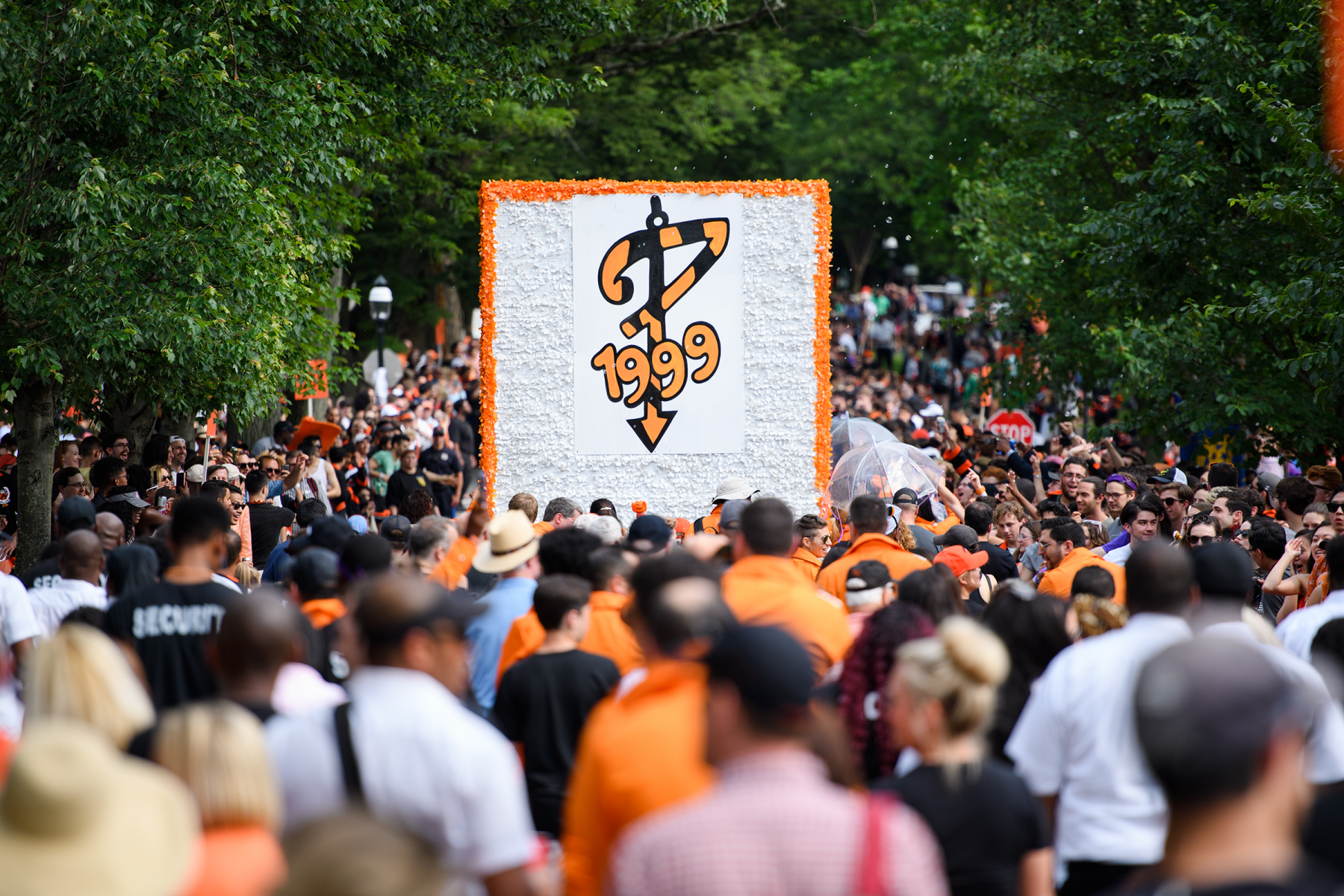 Reunions P-Rade and Class of 1999 sign