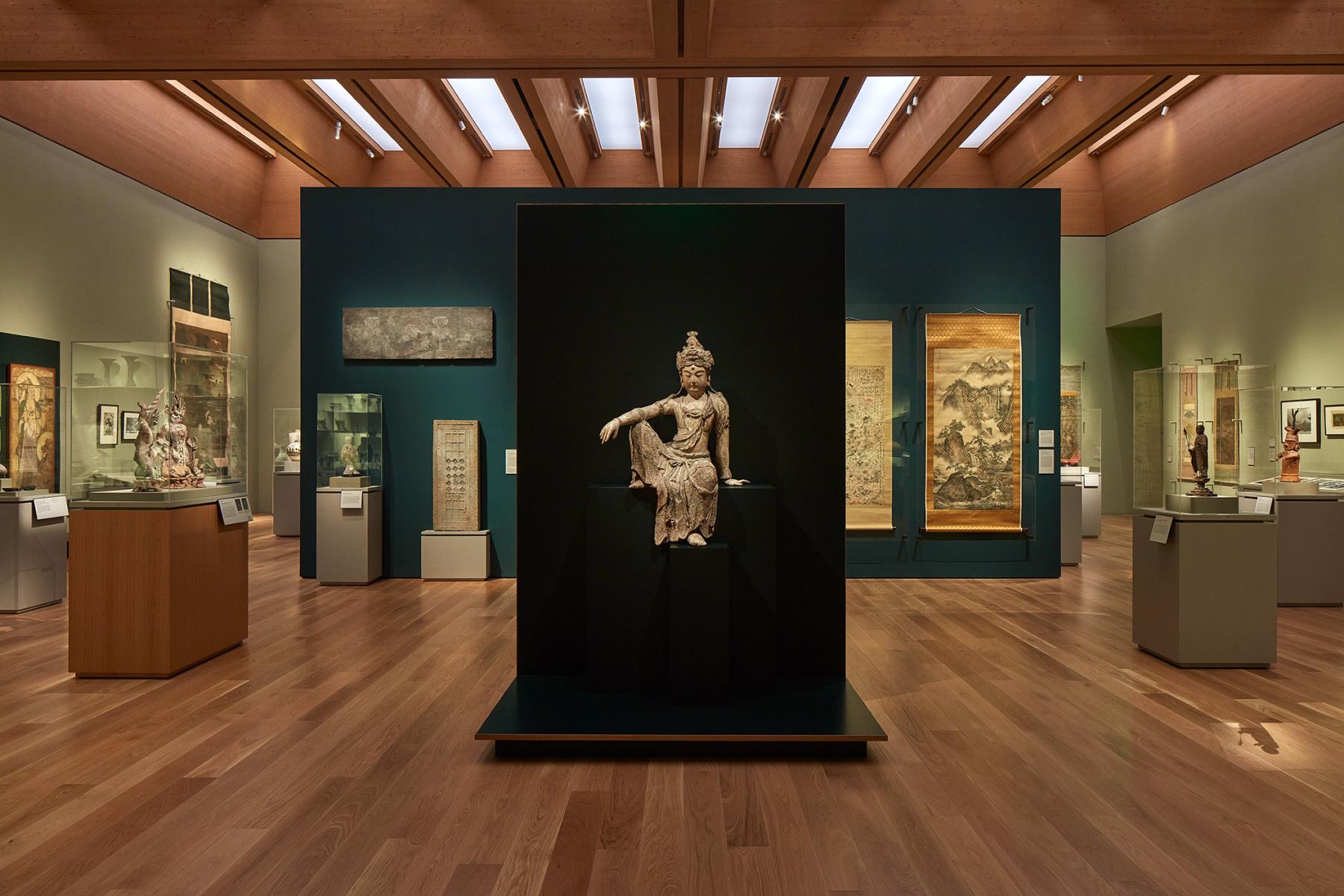 Asian art in the Huo Pavilion of the new Art Museum